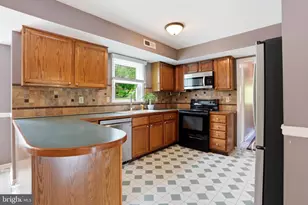 422 S Saddlebrook Cir, Chester Springs, PA 19425 - Photo 22