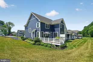 223 Daylesford Ct, Kennett Square, PA 19348 - Photo 2