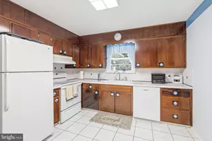 2407 E Kings Hwy, Coatesville, PA 19320 - Photo 10