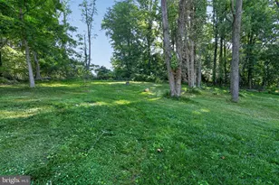 425 Westfield Dr, Exton, PA 19341 - Photo 2