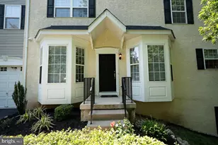 43 Longview Ln, Newtown Square, PA 19073 - Photo 2
