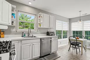 114 Lewisville Ct, Phoenixville, PA 19460 - Photo 6