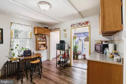 631 E Chestnut Street, Coatesville, PA 19320 - Photo 8