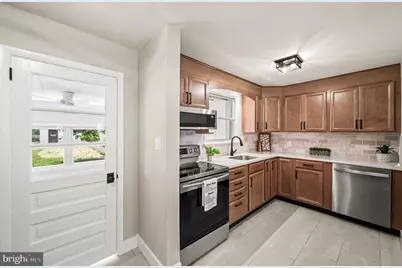 1024 W Bridge Street, Phoenixville, PA 19460 - Photo 2
