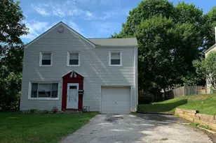 857 Maple Ave, Berwyn, PA 19312 - Photo 1