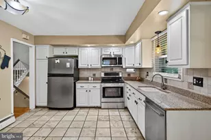 833 Hunt Club Ln, Chester Springs, PA 19425 - Photo 8