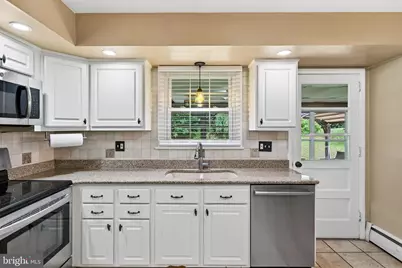 833 Hunt Club Lane, Chester Springs, PA 19425 - Photo 10