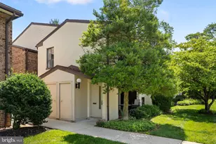 108 Raintree Ln, Malvern, PA 19355 - Photo 2