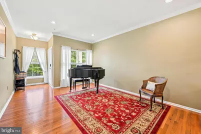 4 Lincoln Drive, Downingtown, PA 19335 - Photo 2
