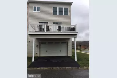 401 Gladstone Court, Malvern, PA 19355 - Photo 2