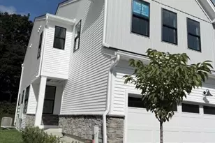 62 Grayson Ln, Downingtown, PA 19335 - Photo 2