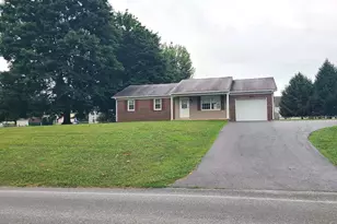 490 5th St, Oxford, PA 19363 - Photo 2