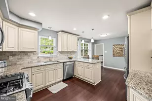 497 Black Swan Ln, Berwyn, PA 19312 - Photo 16