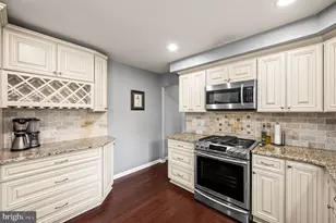497 Black Swan Ln, Berwyn, PA 19312 - Photo 14