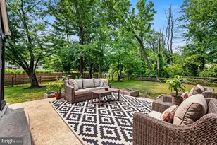 497 Black Swan Ln, Berwyn, PA 19312 - Photo 34