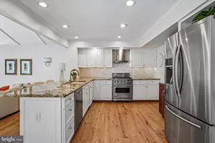 34 Manchester Ct, Berwyn, PA 19312 - Photo 4