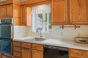1280 Lancaster Ave, Berwyn, PA 19312 - Photo 12