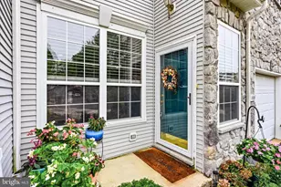 115 Stirrup Cir, West Chester, PA 19382 - Photo 2