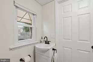 317 Hall St, Phoenixville, PA 19460 - Photo 18