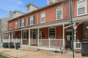 317 Hall St, Phoenixville, PA 19460 - Photo 1