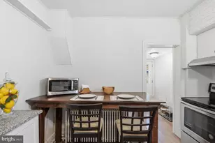 317 Hall St, Phoenixville, PA 19460 - Photo 10