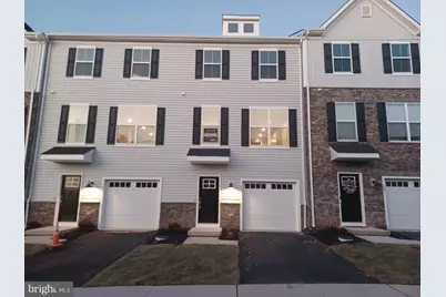 805 Pecan Road, Spring City, PA 19475 - Photo 2