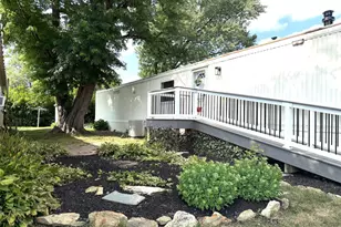 408 Lauren Ln, Coatesville, PA 19320 - Photo 2