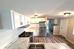408 Lauren Ln, Coatesville, PA 19320 - Photo 12