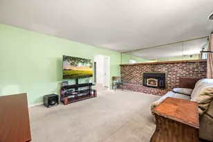 102 Montgomery Dr, Coatesville, PA 19320 - Photo 6
