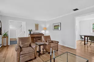 7 Carriage Dr, Downingtown, PA 19335 - Photo 4