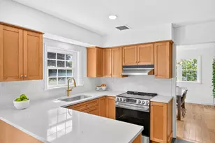 7 Carriage Dr, Downingtown, PA 19335 - Photo 6