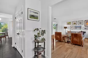 7 Carriage Dr, Downingtown, PA 19335 - Photo 2
