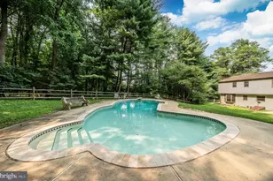 20 Cannon Hill Dr, West Chester, PA 19382 - Photo 2