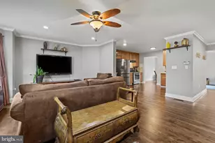 1051 Square Dr, Phoenixville, PA 19460 - Photo 6
