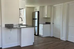 154 N Walnut St, Kennett Square, PA 19348 - Photo 4