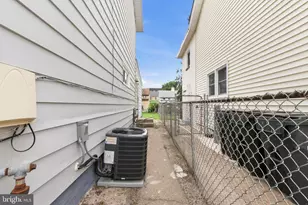 16 Morgan St, Phoenixville, PA 19460 - Photo 4