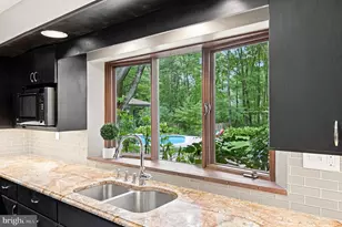 14 Laurel Cir, Malvern, PA 19355 - Photo 8