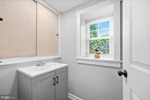 17 Lizbeth Ln, Berwyn, PA 19312 - Photo 36