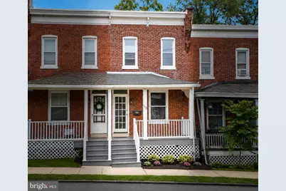 15 Franklin Avenue, Phoenixville, PA 19460 - Photo 2