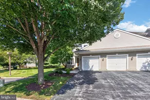 109 Jeffords Ct, Phoenixville, PA 19460 - Photo 4