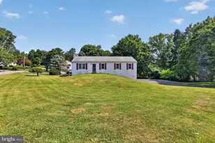 493 McGregor Dr, West Chester, PA 19380 - Photo 2