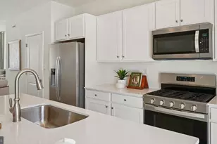613 Tyrion Ln, Downingtown, PA 19335 - Photo 2