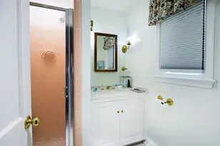 305 Continental Dr, Paoli, PA 19301 - Photo 36
