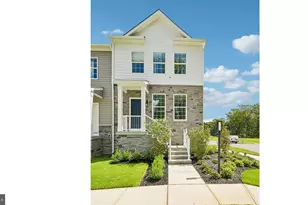 524 Lyanna Way, Downingtown, PA 19335 - Photo 2