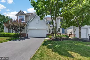 228 N Caldwell Cir, Downingtown, PA 19335 - Photo 2