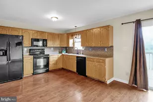 447 Cahill Cir, Honey Brook, PA 19344 - Photo 6