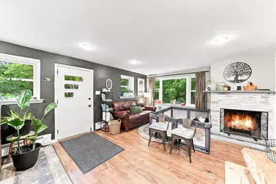 3671 Saint Peters Road, Elverson, PA 19520 - Photo 6
