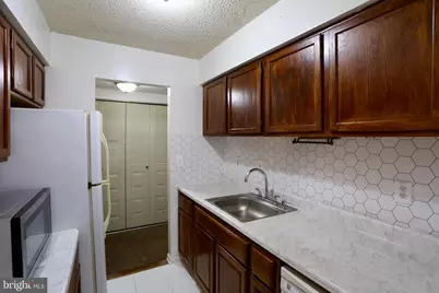 2407 Pond View Drive #2407, West Chester, PA 19382 - Photo 4