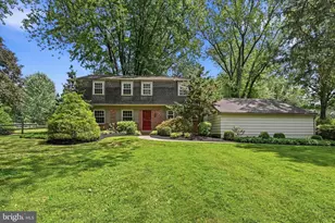 7 Manor View Cir, Malvern, PA 19355 - Photo 1