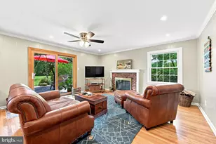 7 Manor View Cir, Malvern, PA 19355 - Photo 12